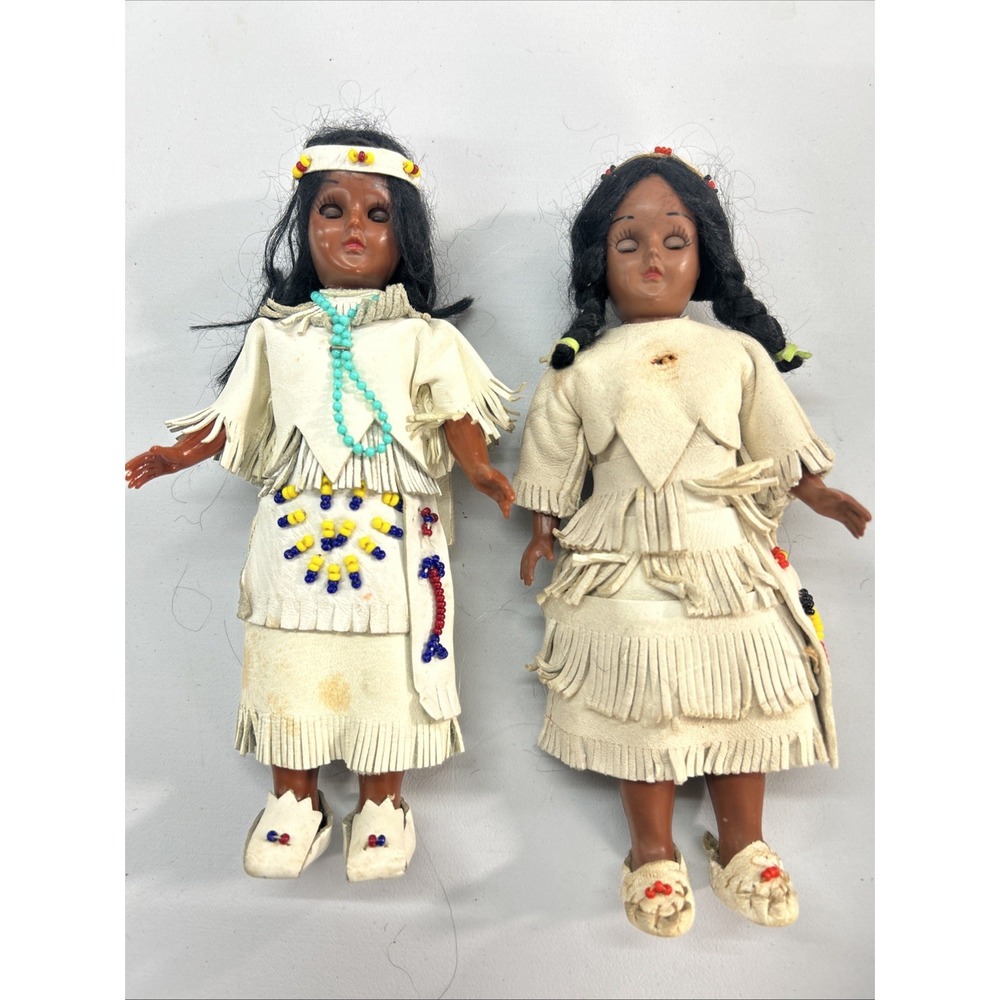 Two VINTAGE Native American Indian Dolls w/ Beaded Leather Dress 7‎ 1/2"